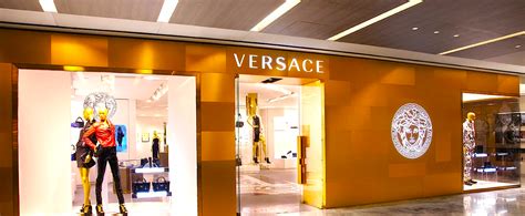 versace yorkdale phone number|Versace .